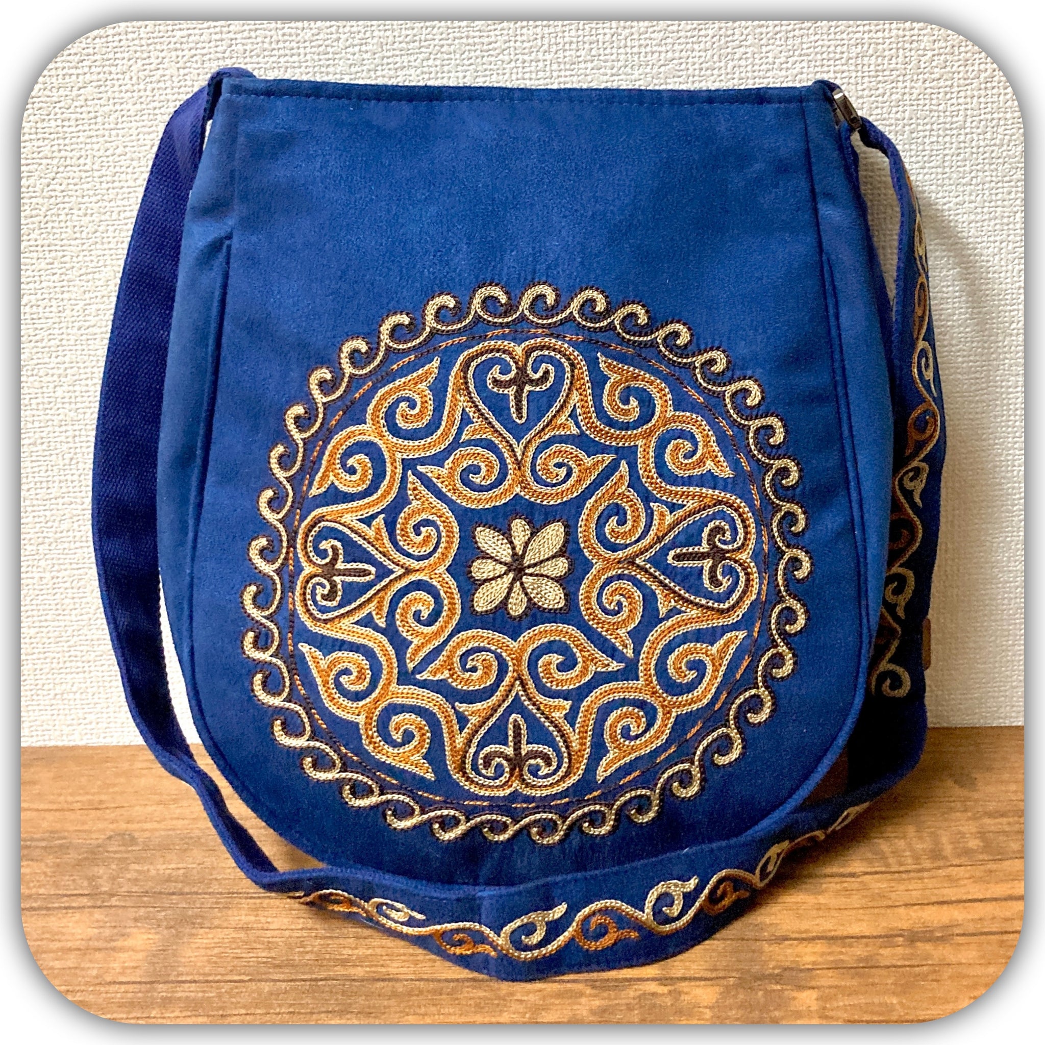 OKAJIMA 刺繍入り象デザイン ハンドバッグ　新品未使用⭐︎ Amazon | 刺しゅうキット がま口 バッグ 財布 手作り DIY